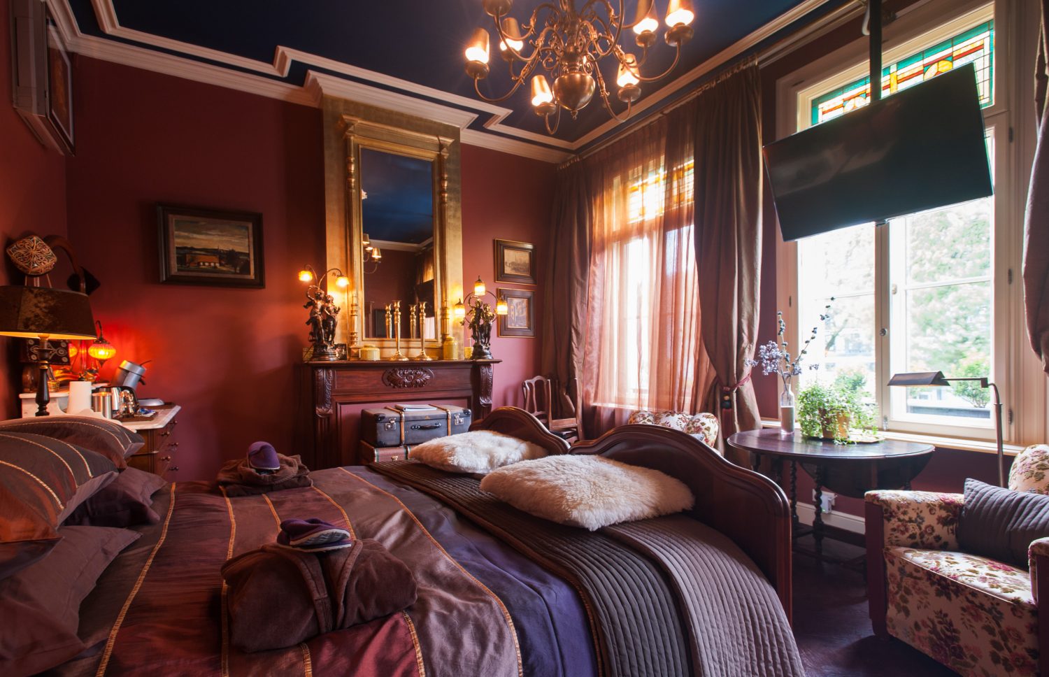 Rode verdieping 4 (Bed & Breakfast De Lachende Engel)